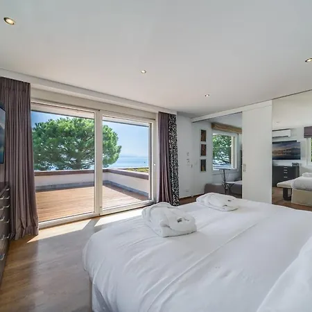 Lausanne Area Luxurious 4-bedroom On The By Guestlee 别墅 Pully