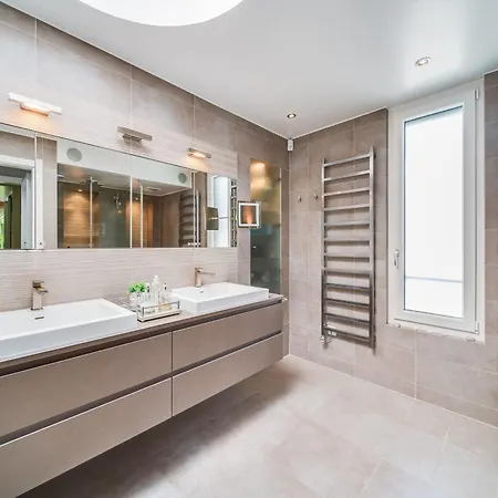 Lausanne Area Luxurious 4-bedroom On The By Guestlee 别墅 Pully