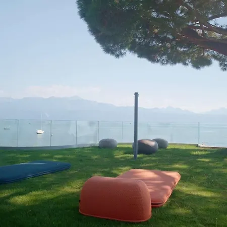 Lausanne Area Luxurious 4-bedroom On The By Guestlee Villa *